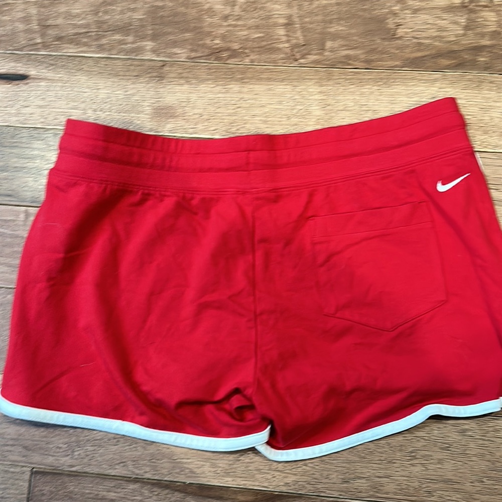 Nike shorts - Picture 3 of 3